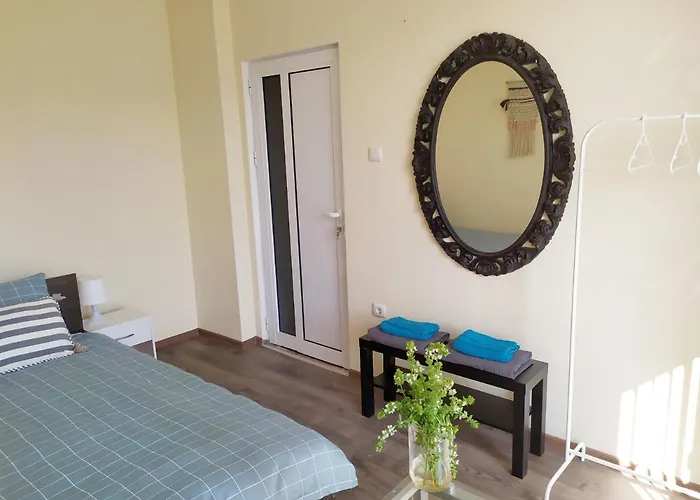 דירה By The Cathedral - Center - 2 Bedroom Flat *