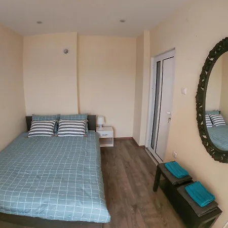 By The Cathedral - Center - 2 Bedroom Flat ヴァルナ