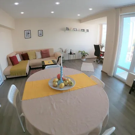 By The Cathedral - Center - 2 Bedroom Flat アパート *