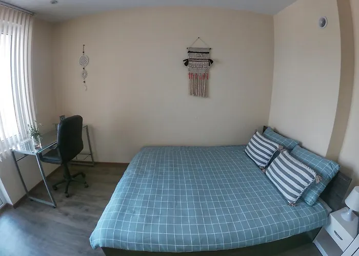 By The Cathedral - Center - 2 Bedroom Flat فارنا