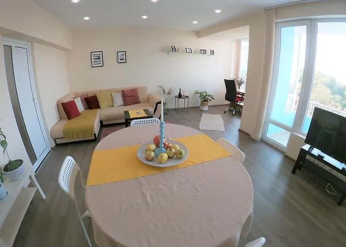 By The Cathedral - Center - 2 Bedroom Flat شقة *